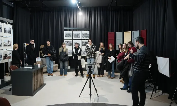 Show and Tell Winter School 2026: Media and Communication (MAC)