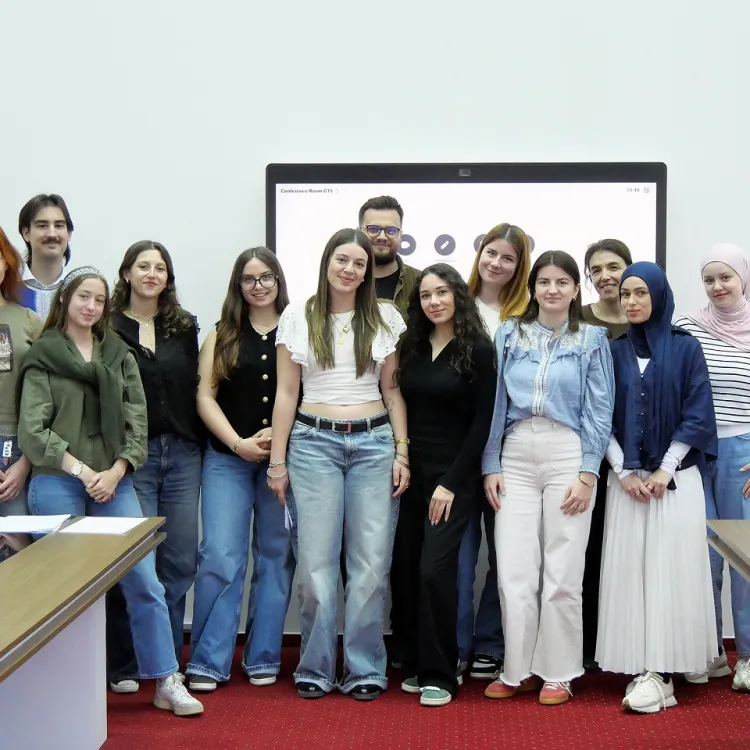 IUS'ta Erasmus+ Değişim Programı: Fransız ve Boşnak Öğrenciler İlham Verici Kültürlerarası İşbirliği Haftasını Tamamlıyor